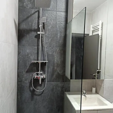 Stylish, Modern 2 Flat With River View, Near Presidential Palace * Bucareste
