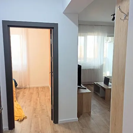 Stylish, Modern 2 Flat With River View, Near Presidential Palace Bucharest
