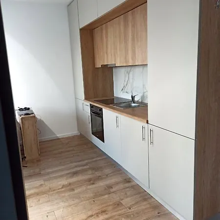 Stylish, Modern 2 Flat With River View, Near Presidential Palace *